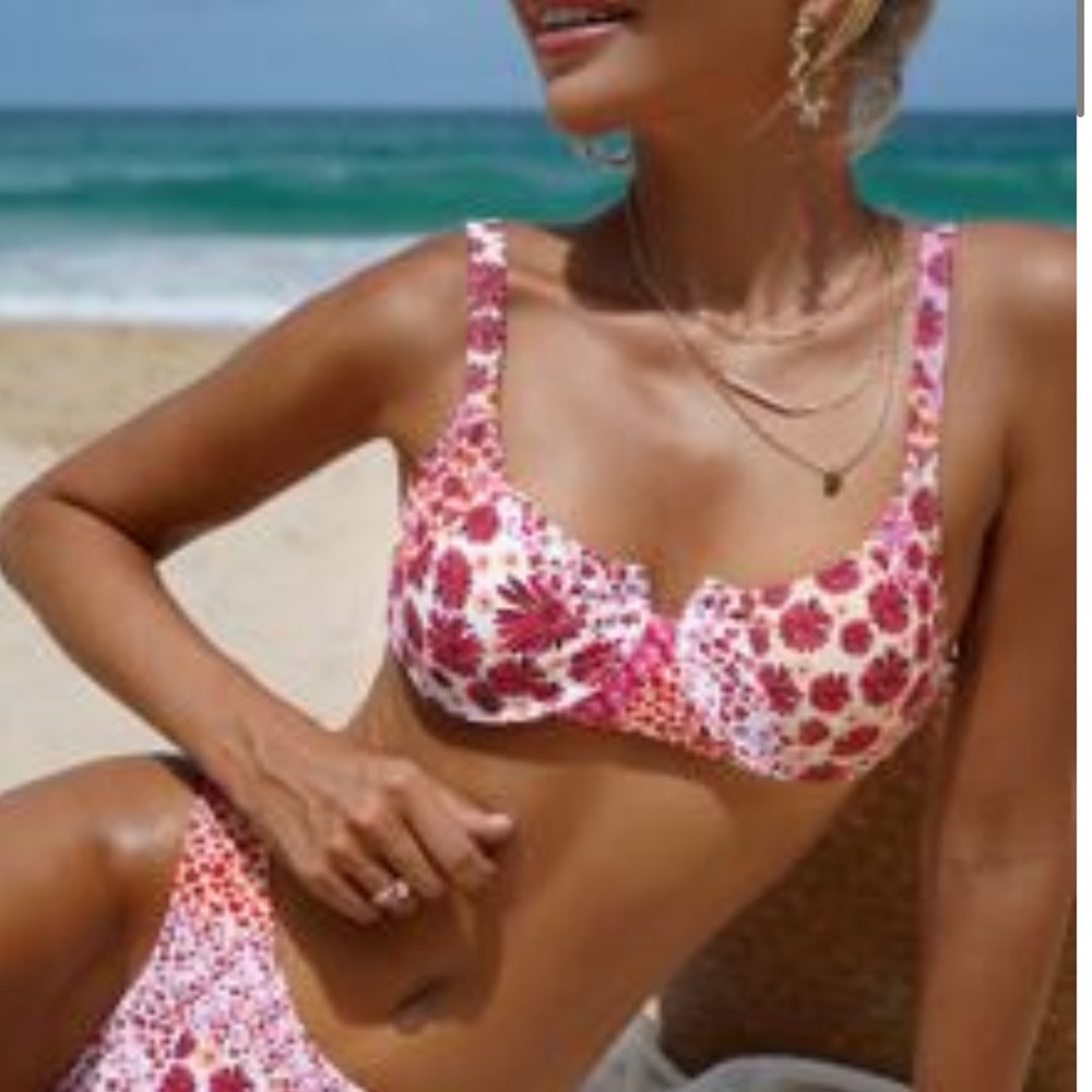 Floral print bikini top